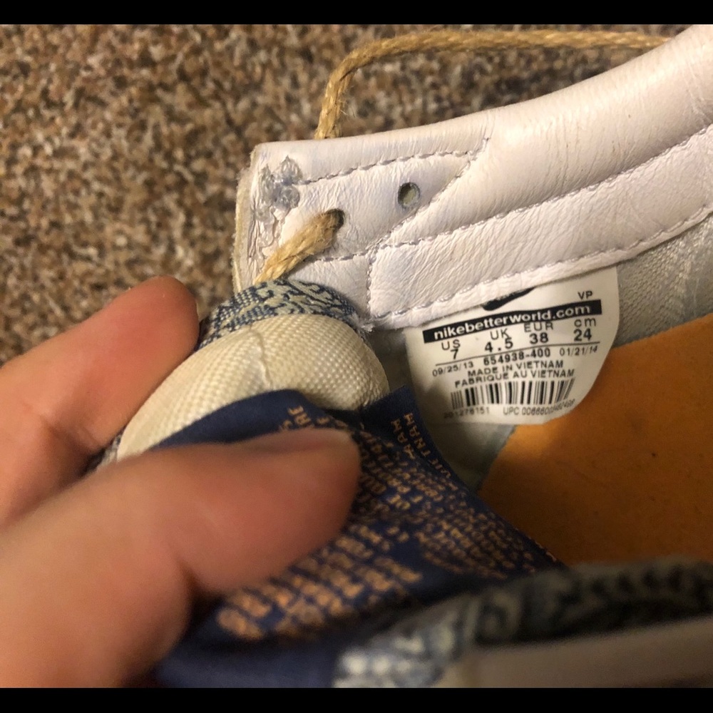 Nike Tennis Shoes